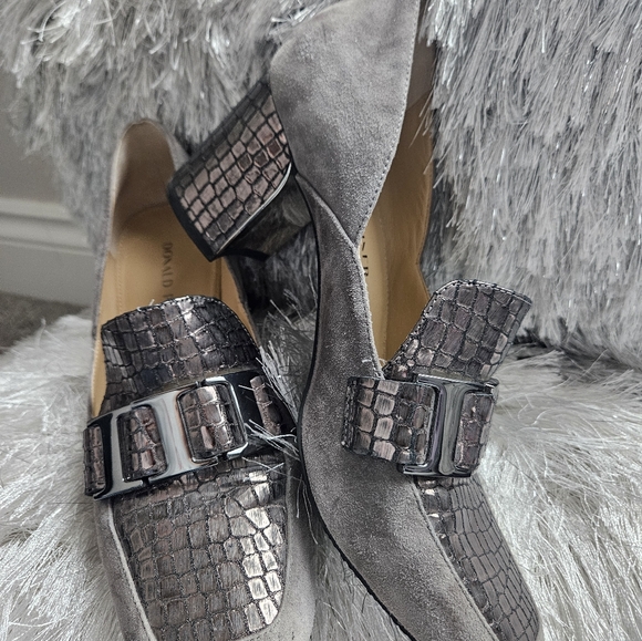 Barely worn Donald Pliner grey two tone with buckle/alligator style chunky heel - Picture 15 of 16